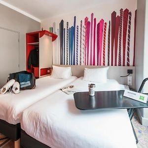 Aanpalende Kamer